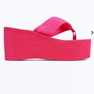 BRAND NEW WILD DIVA WOMEN'S WEDGE THONG SANDALS